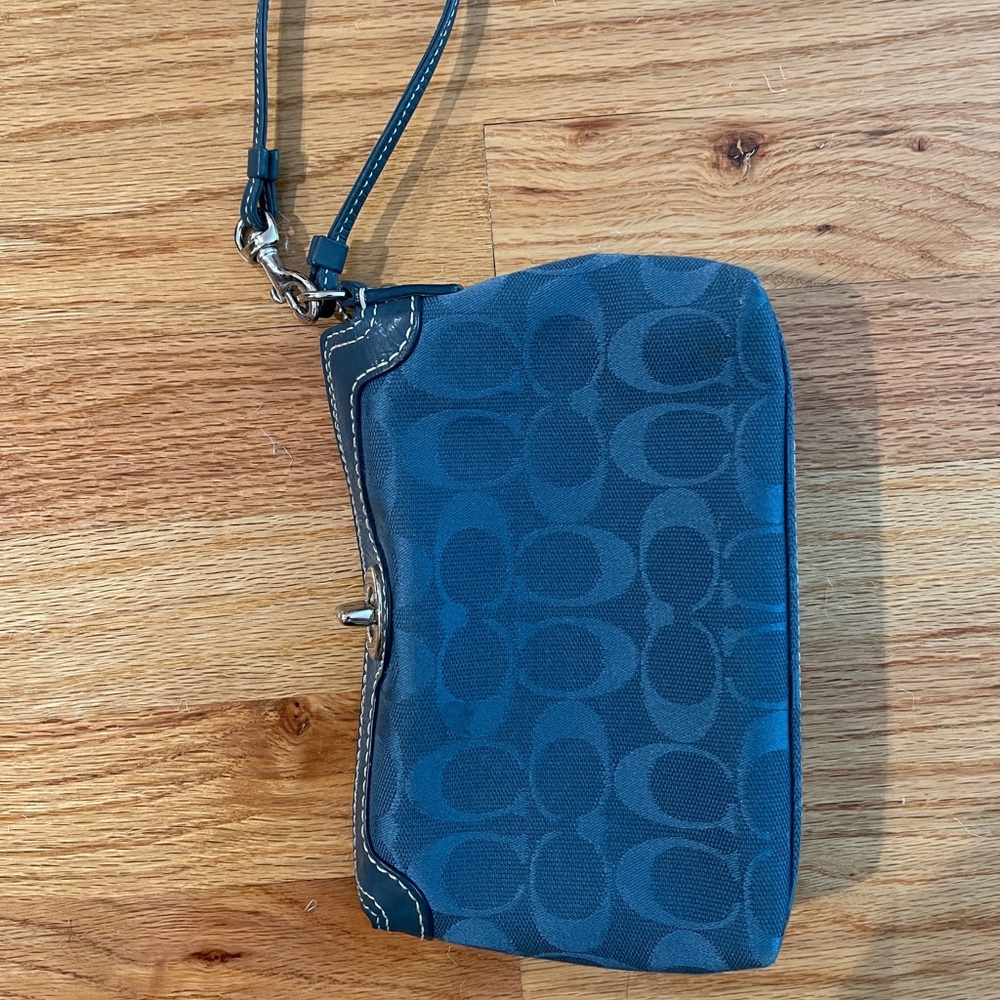 Vintage Coach Large Wristlet, Great Condition
